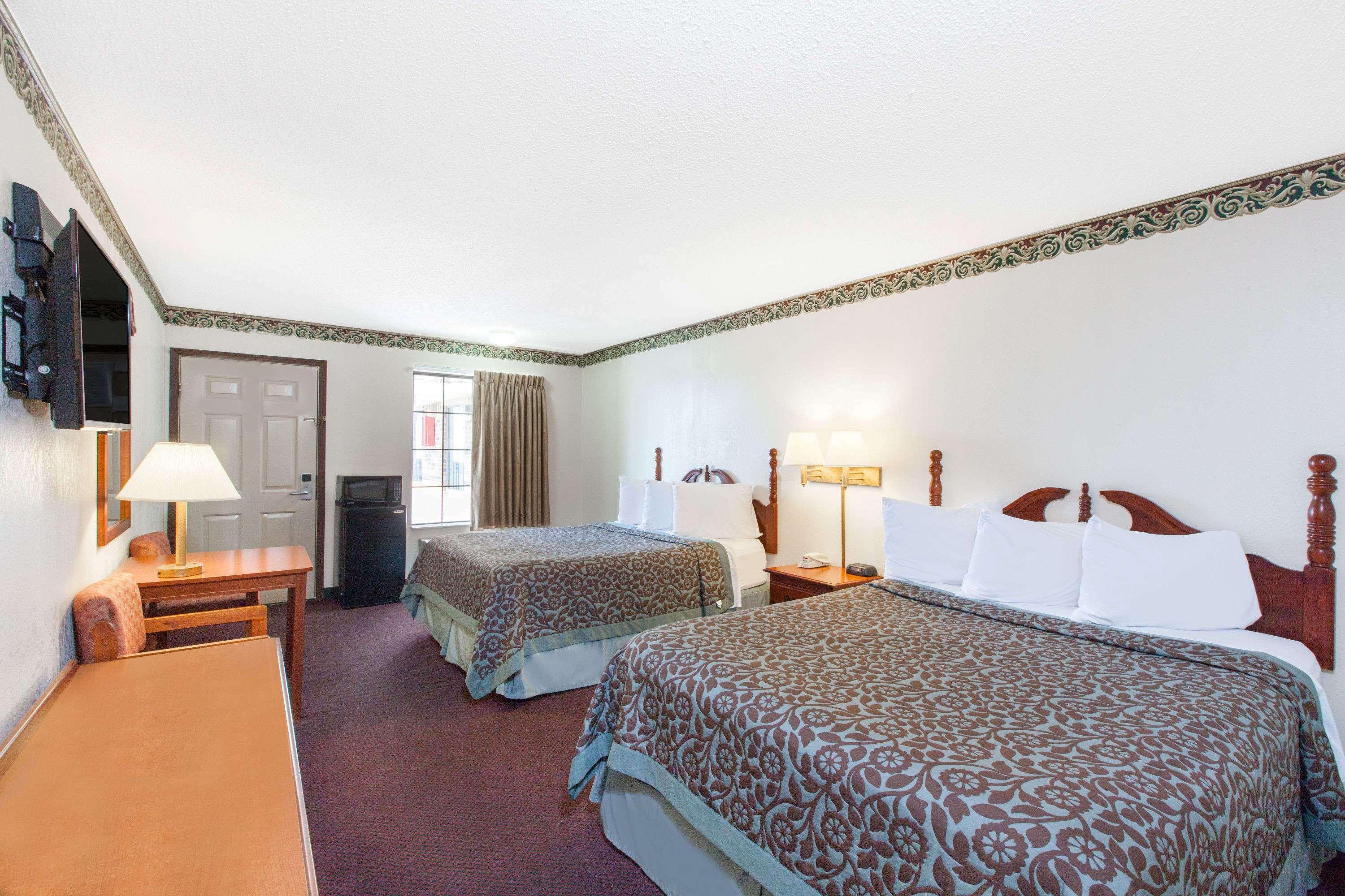 Days Inn By Wyndham Erick Экстерьер фото
